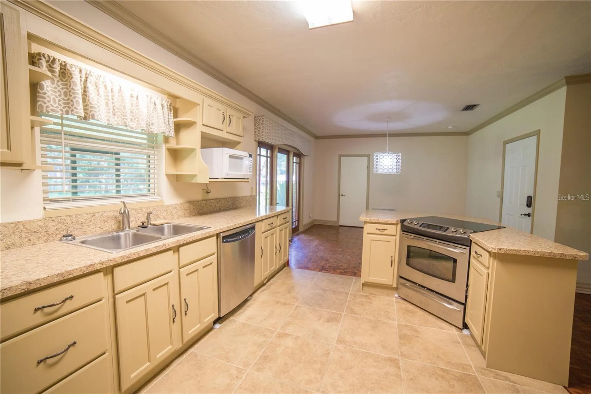 1009 NW 39th Drive Gainesville FL 32605