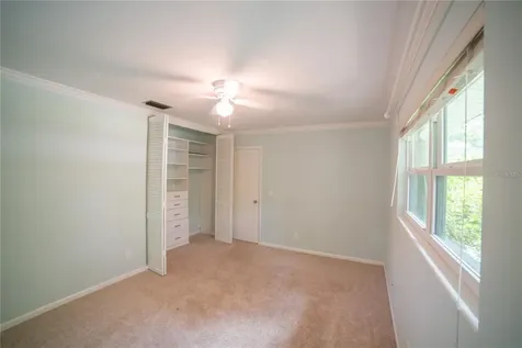 1009 NW 39th Drive Gainesville FL 32605