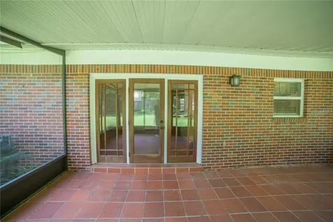 1009 NW 39th Drive Gainesville FL 32605