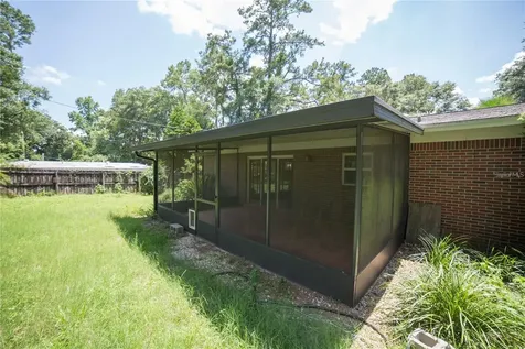 1009 NW 39th Drive Gainesville FL 32605
