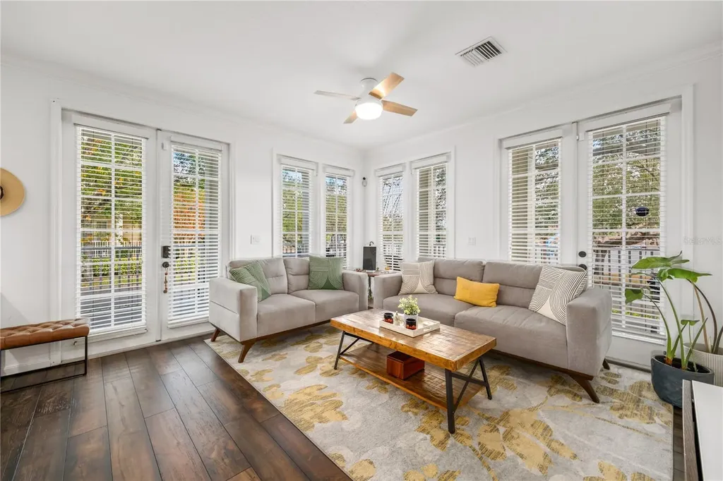 4392 Wardell Place Orlando FL 32814