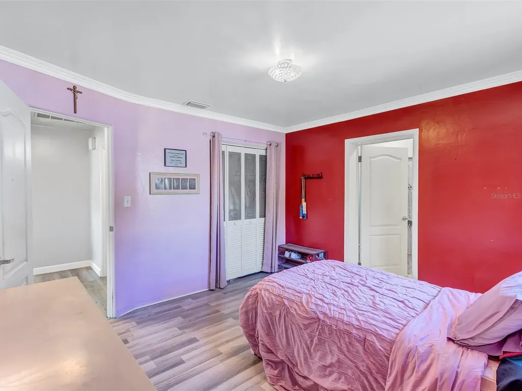 4451 14th Avenue N St Petersburg FL 33713