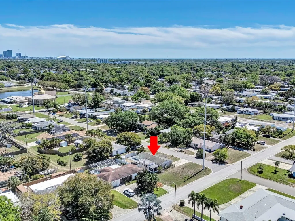 4451 14th Avenue N St Petersburg FL 33713