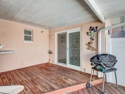 4451 14th Avenue N St Petersburg FL 33713