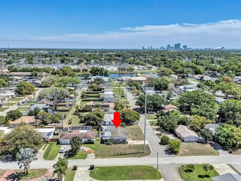 4451 14th Avenue N St Petersburg FL 33713