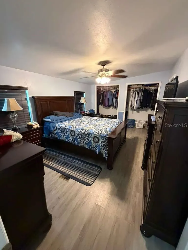 2412 Island Oaks W Lakeland FL 33805