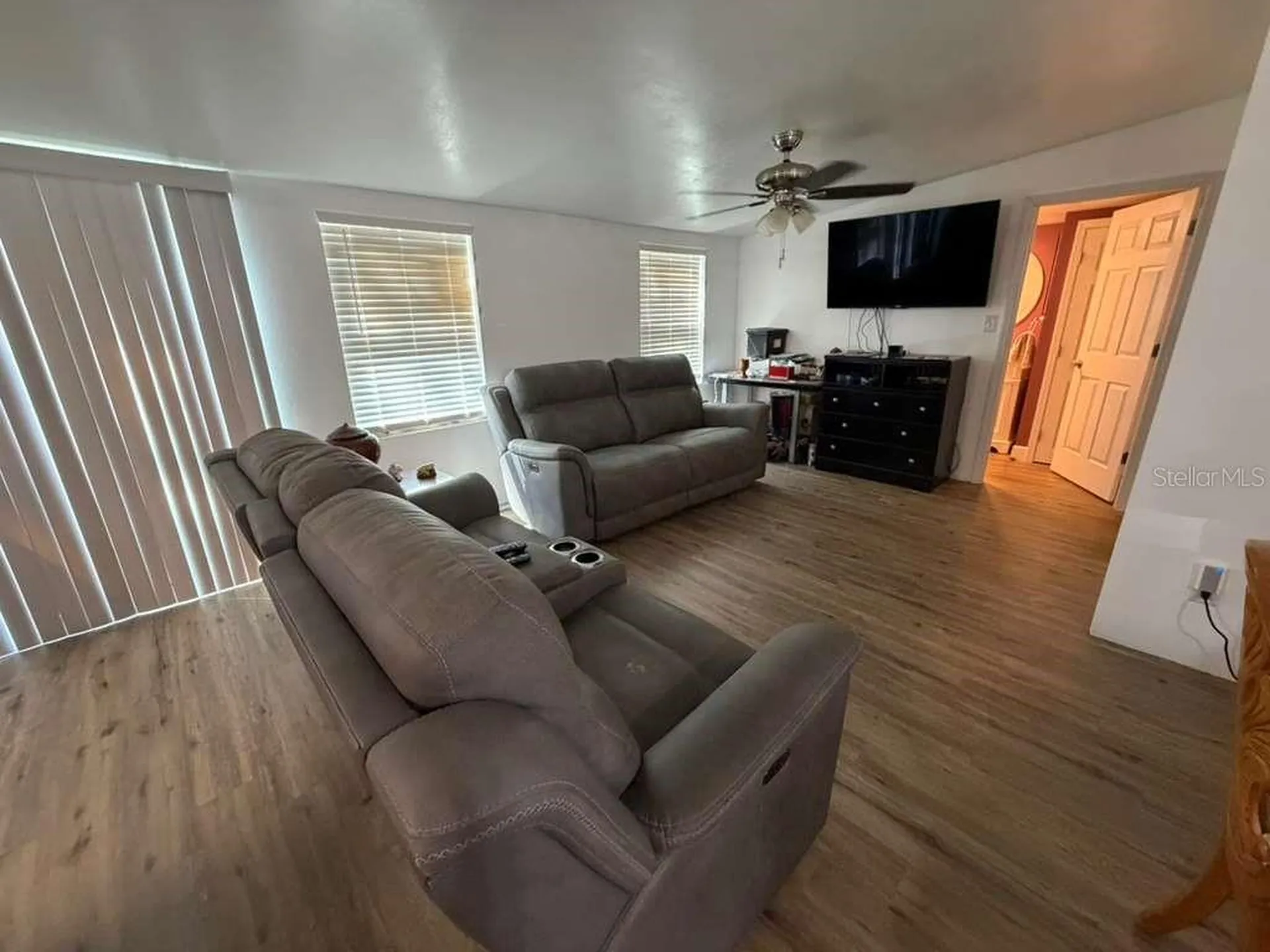 2412 Island Oaks W Lakeland FL 33805