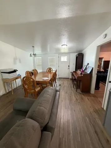 2412 Island Oaks W Lakeland FL 33805