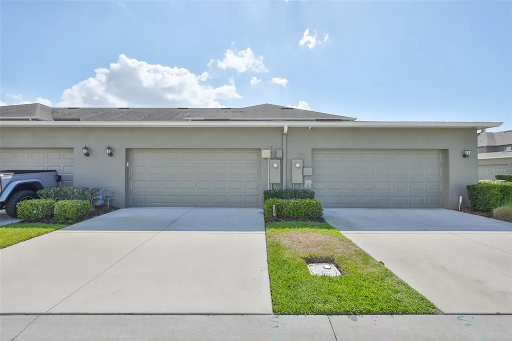 6330 Lantern View Place Apollo Beach FL 33572
