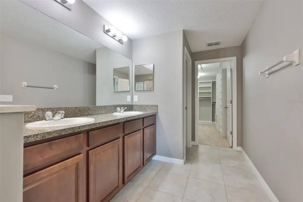 6330 Lantern View Place Apollo Beach FL 33572