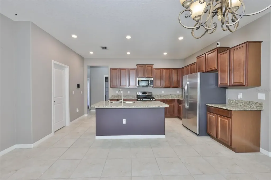 6330 Lantern View Place Apollo Beach FL 33572
