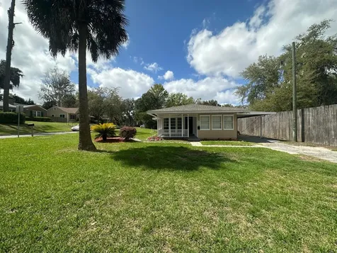 408 NE 12 Avenue Ocala FL 34470
