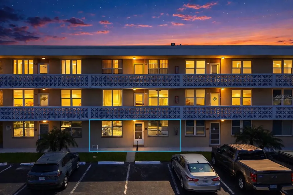 5095 Bay Street NE St Petersburg FL 33703