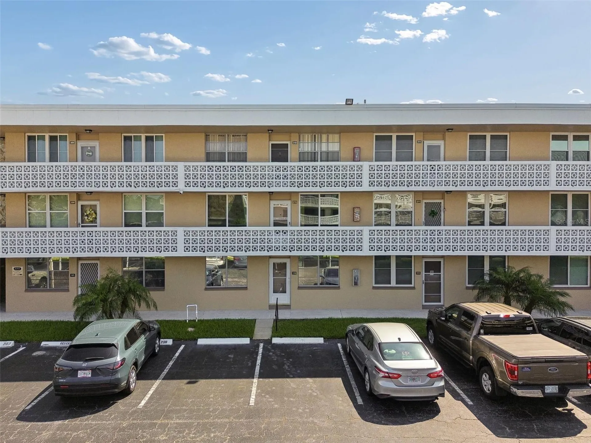 5095 Bay Street NE St Petersburg FL 33703