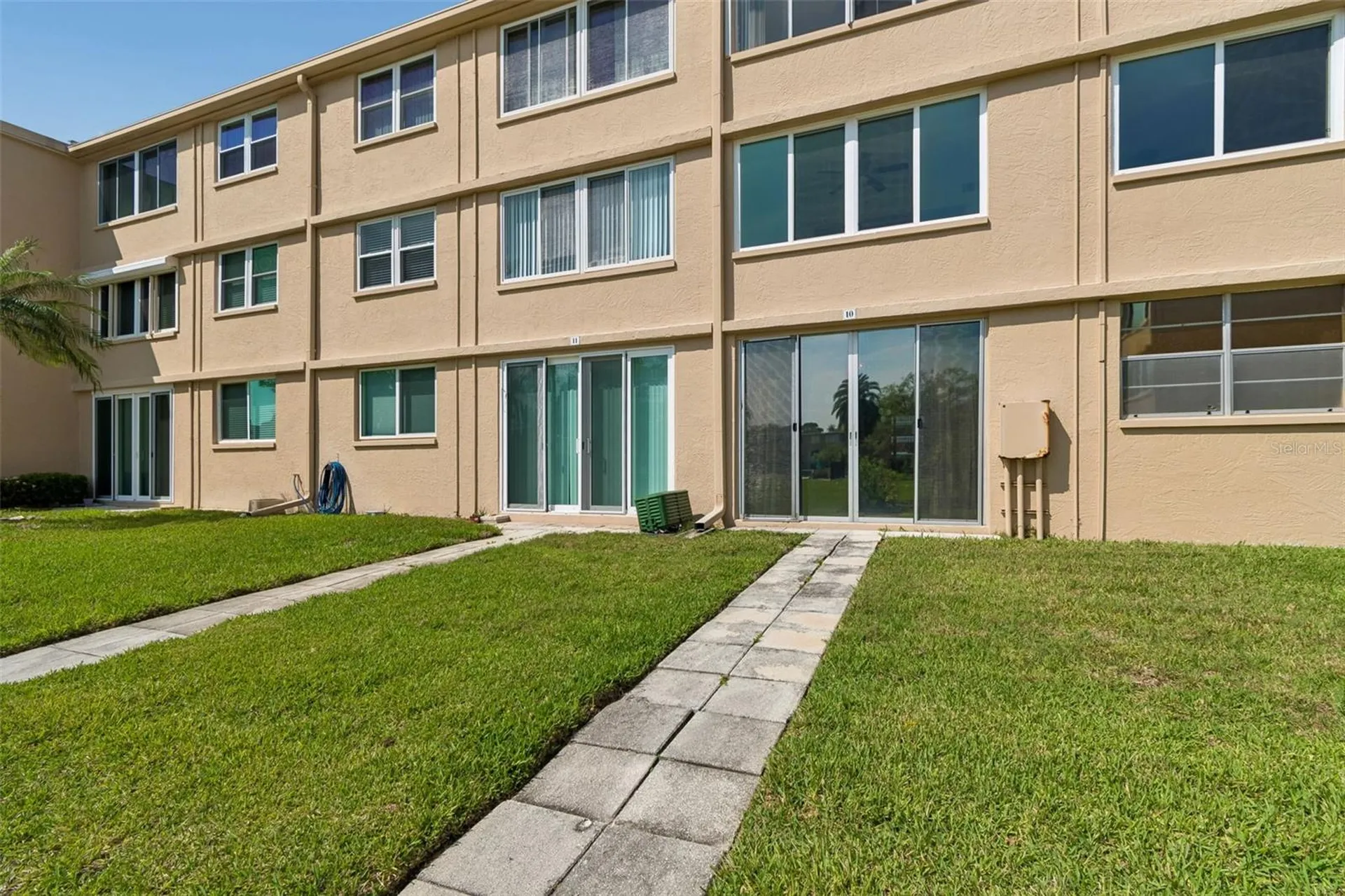 5095 Bay Street NE St Petersburg FL 33703