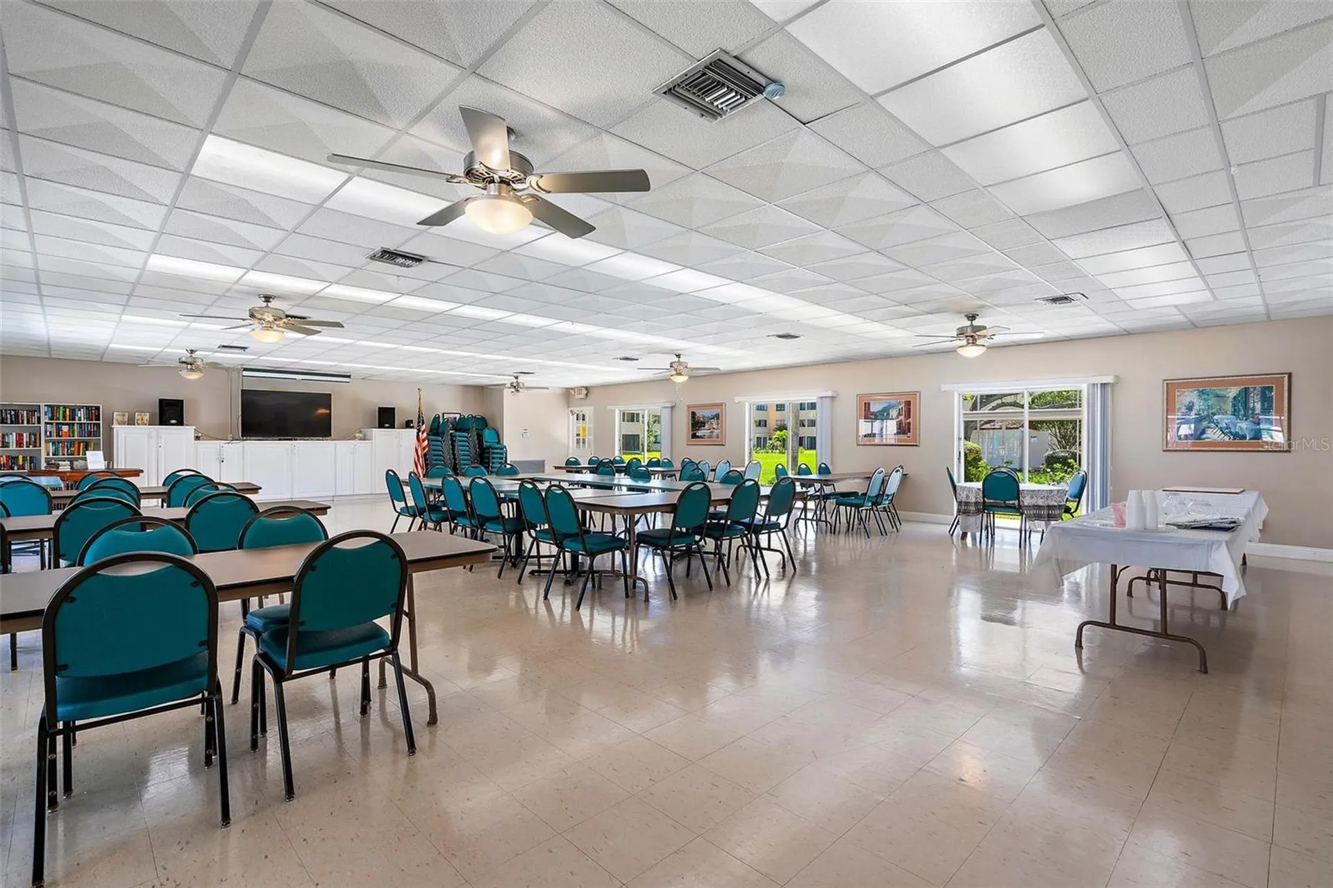 5095 Bay Street NE St Petersburg FL 33703