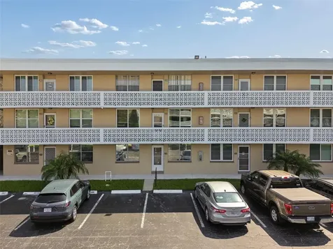 5095 Bay Street NE St Petersburg FL 33703