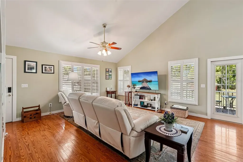 4213 Uncle Brack Avenue Ruskin FL 33570