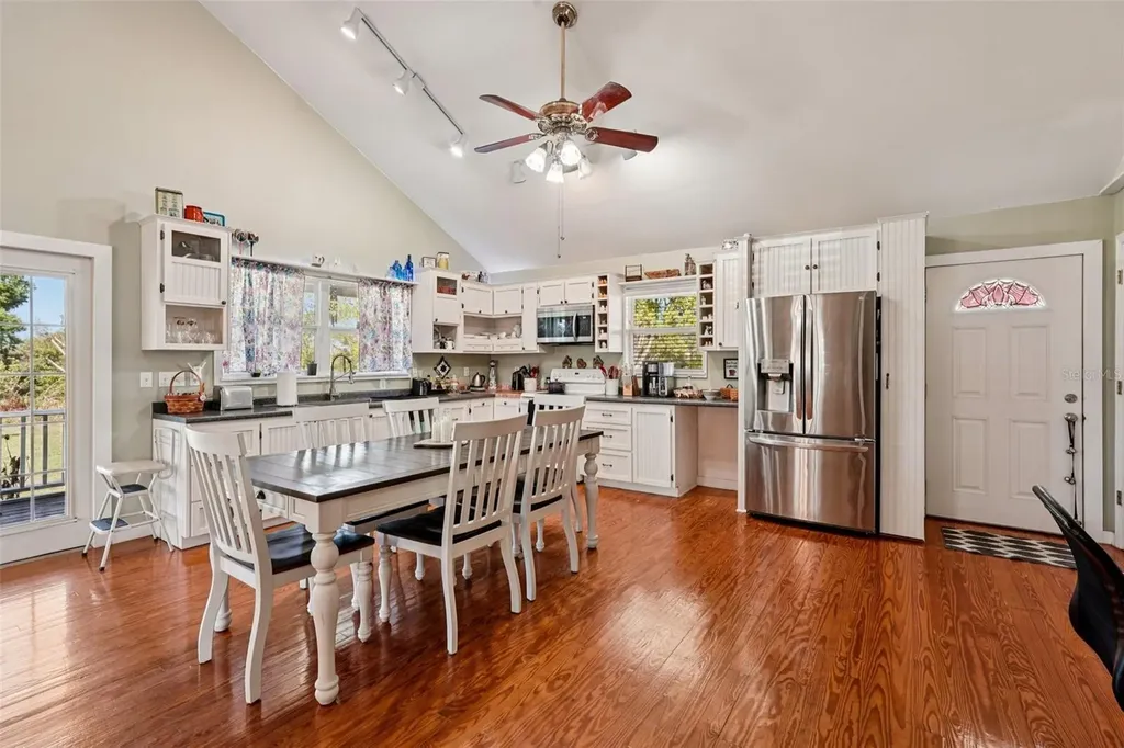 4213 Uncle Brack Avenue Ruskin FL 33570