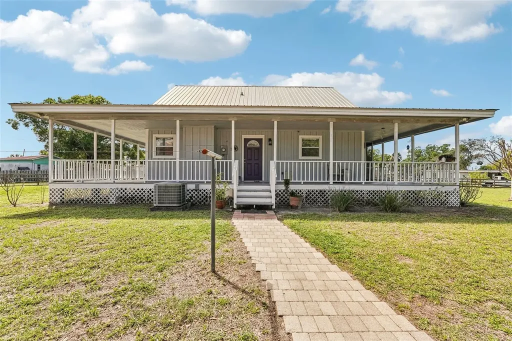 4213 Uncle Brack Avenue Ruskin FL 33570