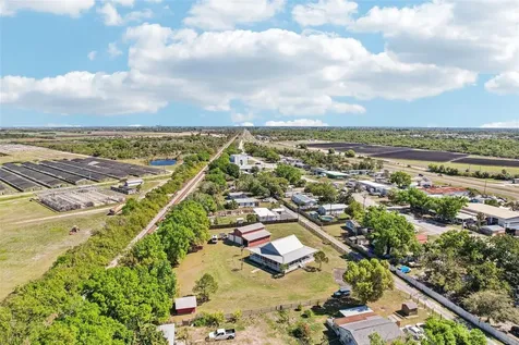 4213 Uncle Brack Avenue Ruskin FL 33570