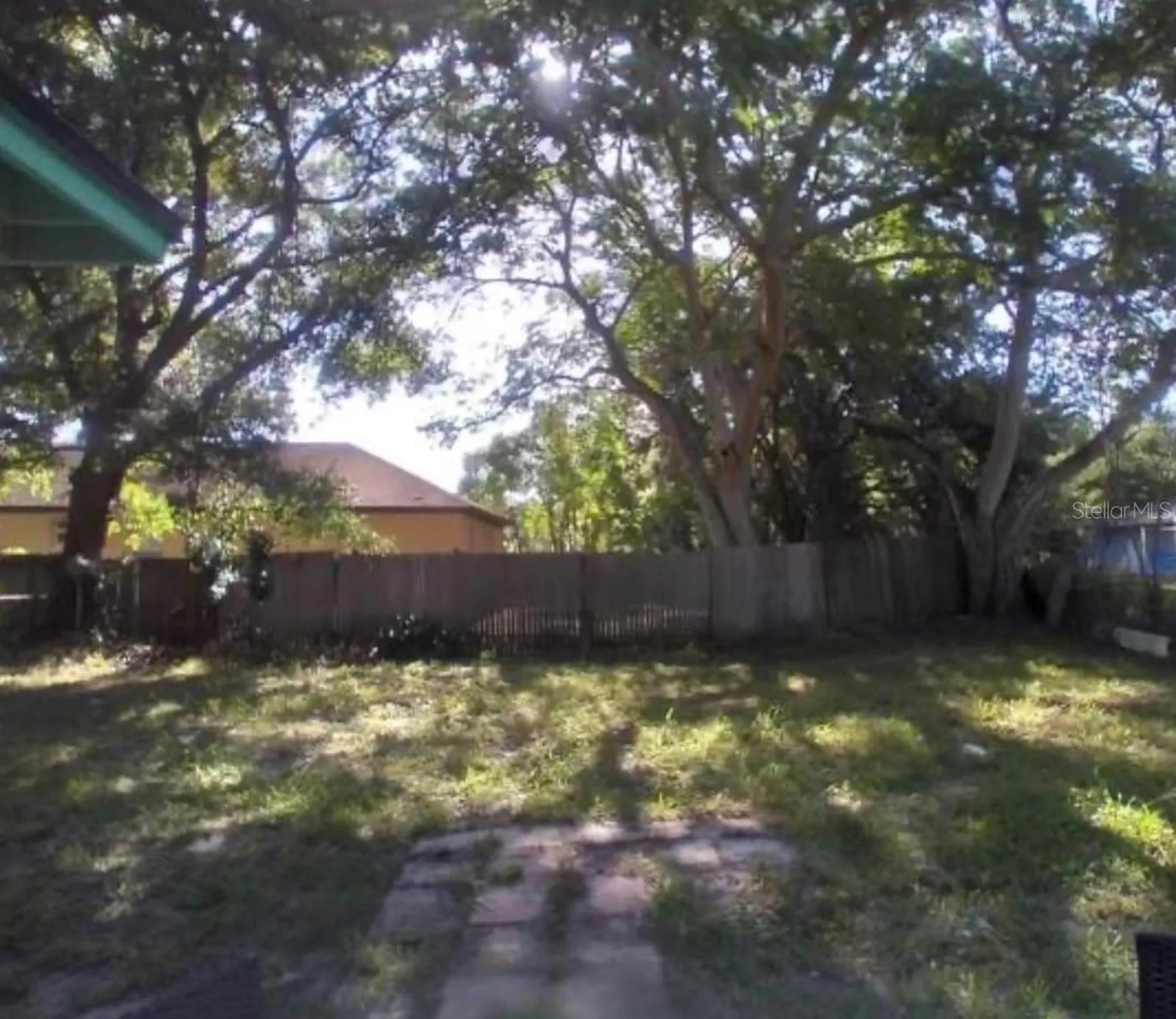 1523 Amaros Avenue Orlando FL 32811