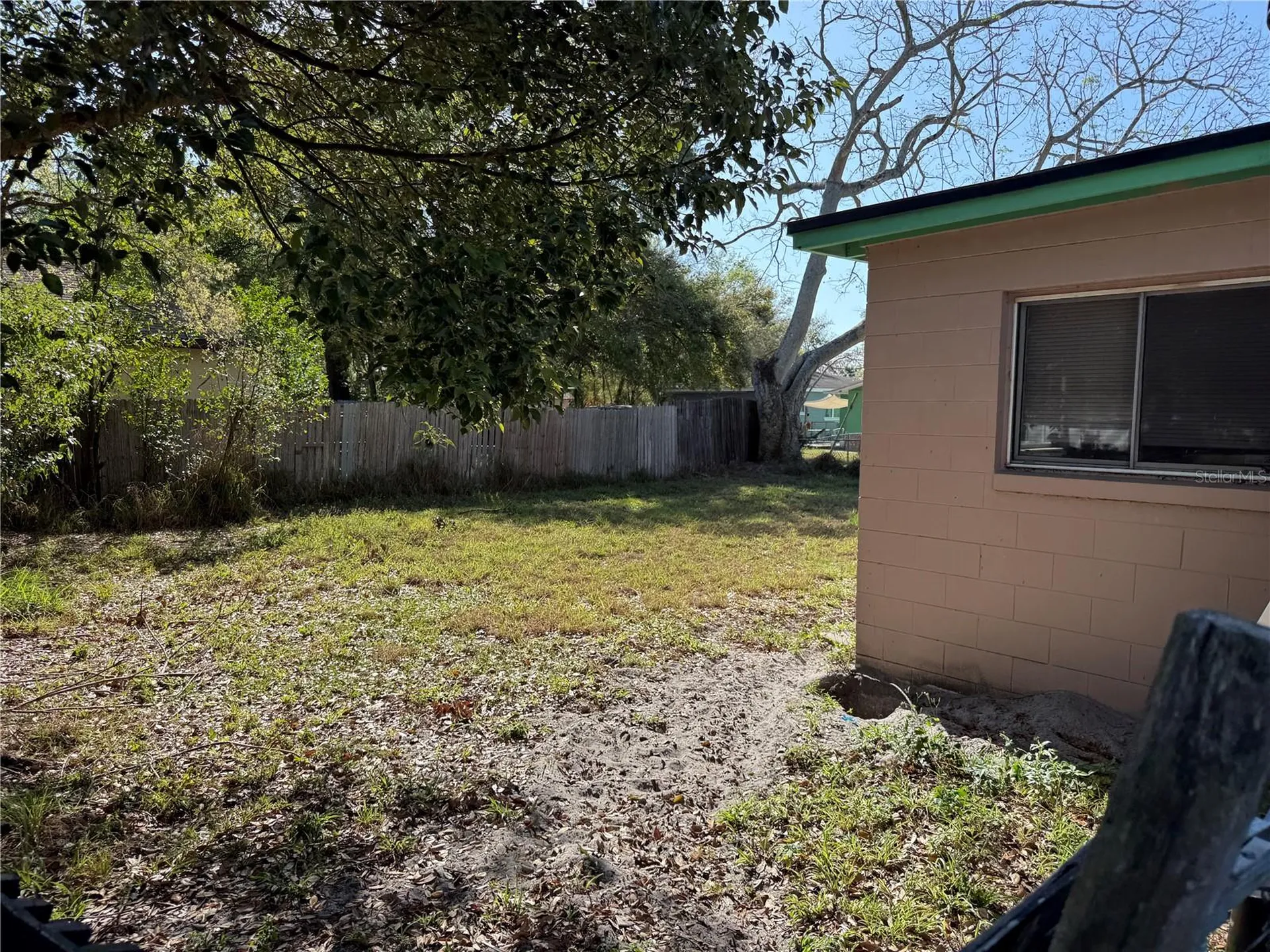 1523 Amaros Avenue Orlando FL 32811