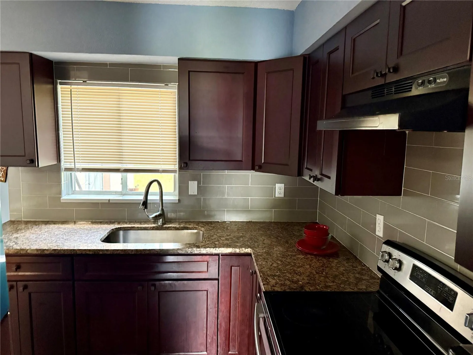 1523 Amaros Avenue Orlando FL 32811