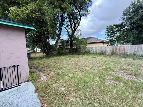 1523 Amaros Avenue Orlando FL 32811