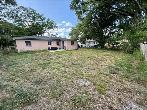 1523 Amaros Avenue Orlando FL 32811