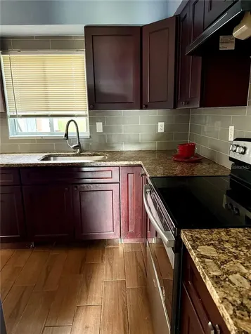 1523 Amaros Avenue Orlando FL 32811