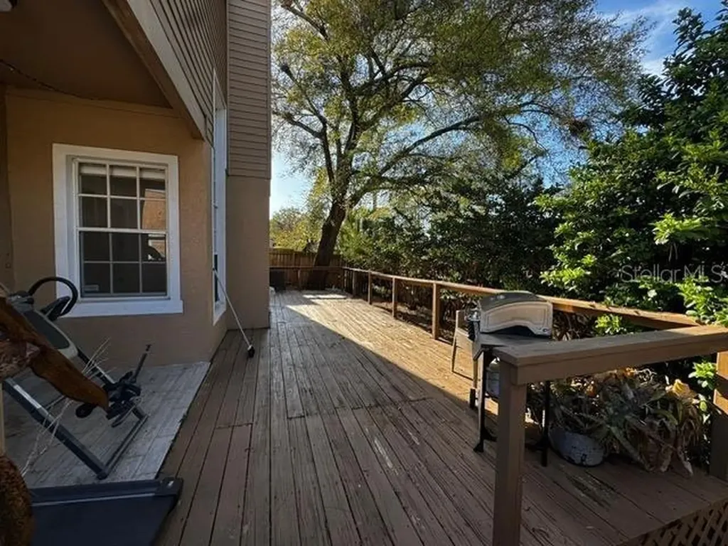 306 Oak Park Place Casselberry FL 32707