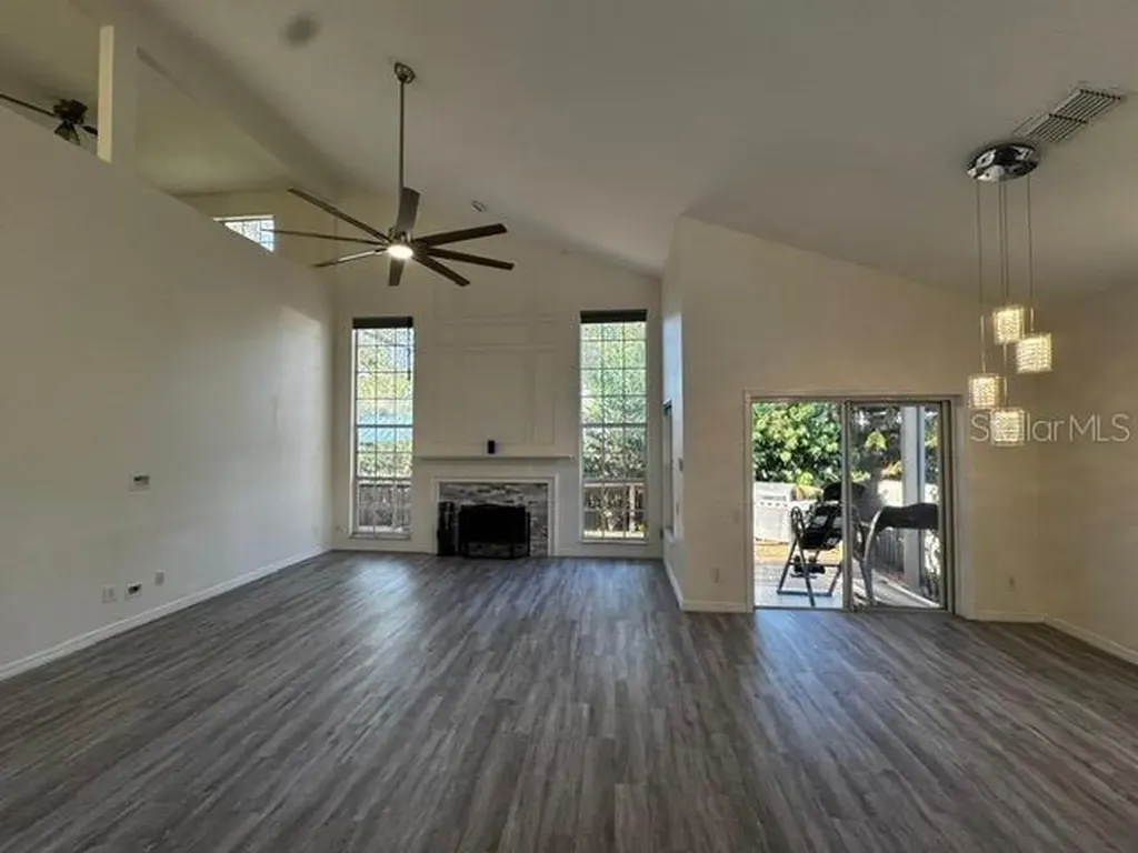 306 Oak Park Place Casselberry FL 32707