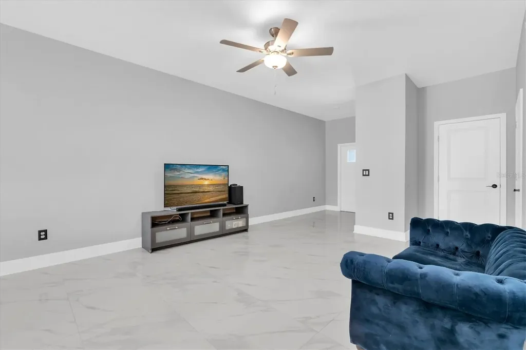 8249 Crescent Oaks Drive New Port Richey FL 34655