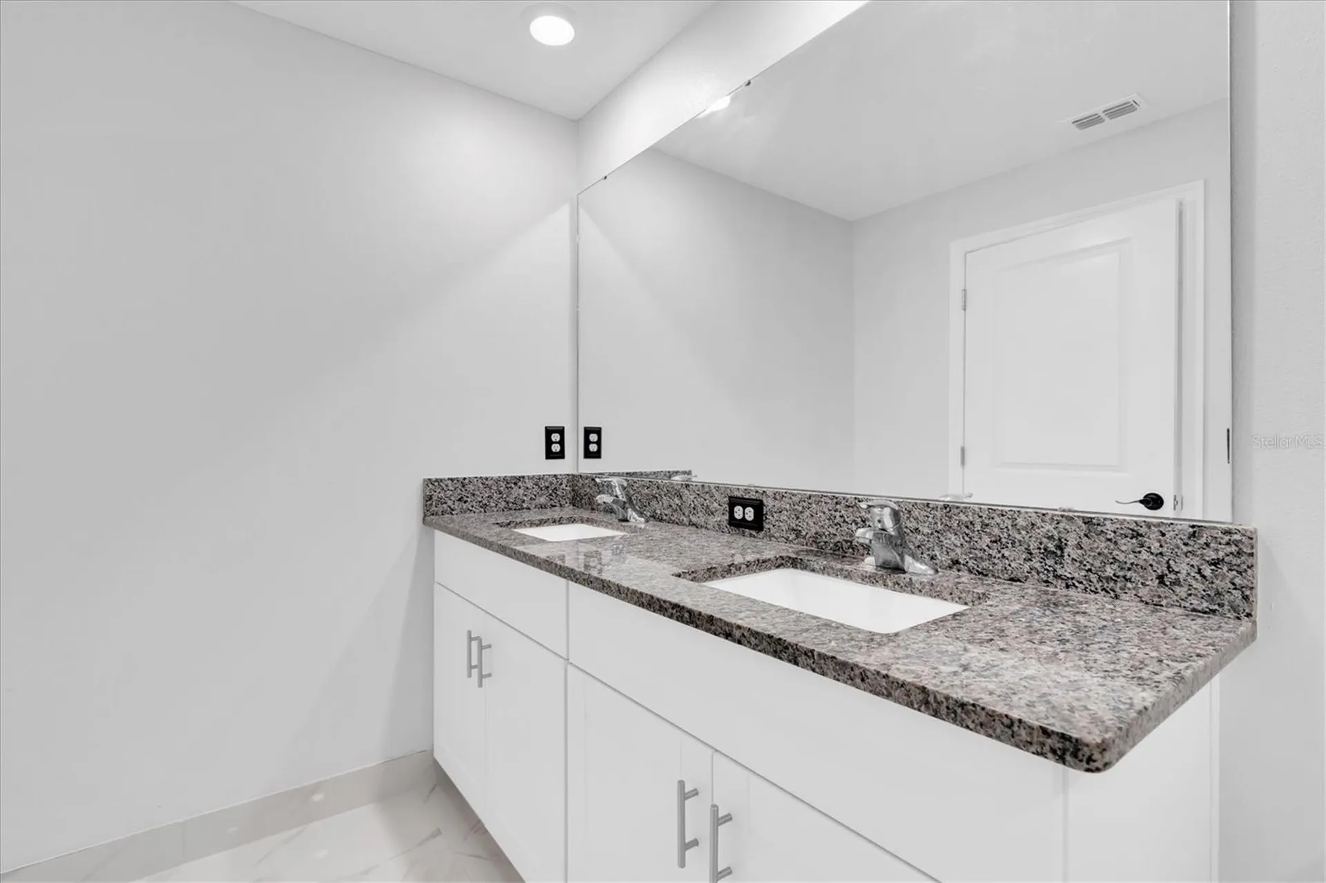 8249 Crescent Oaks Drive New Port Richey FL 34655