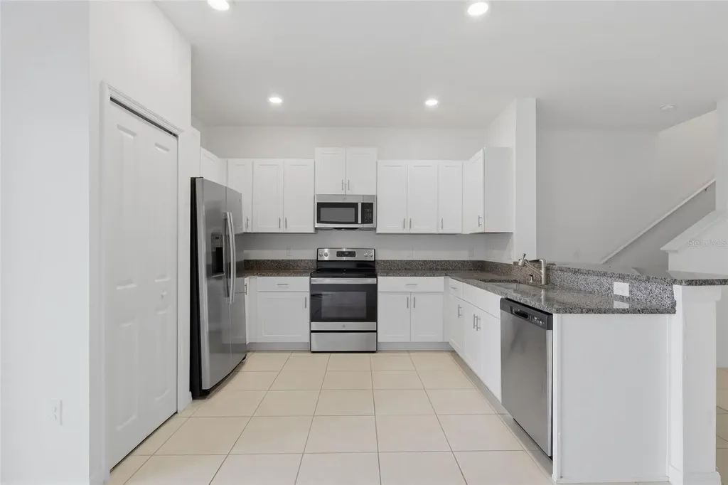 32127 Powderpuff Mimosa Drive San Antonio FL 33576