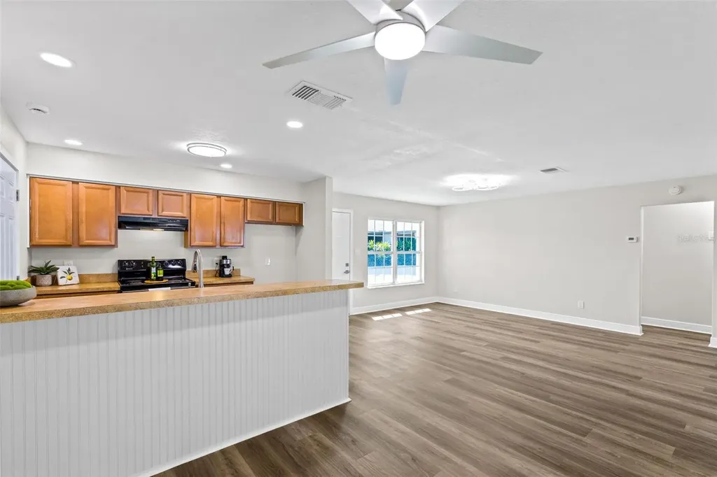 10230 Genesee Lane Orlando FL 32821