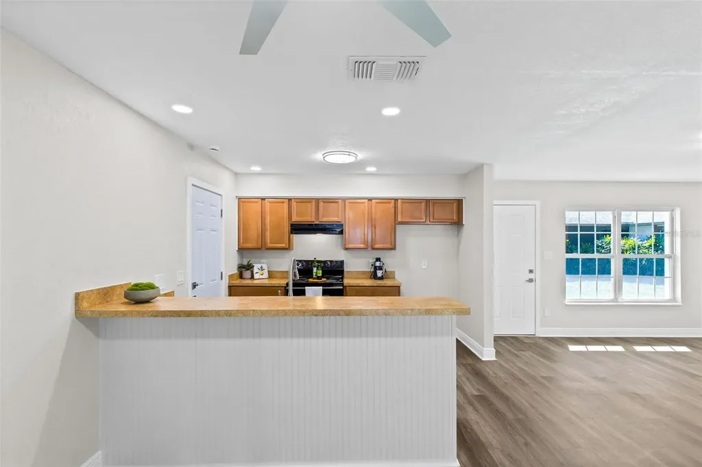 10230 Genesee Lane Orlando FL 32821