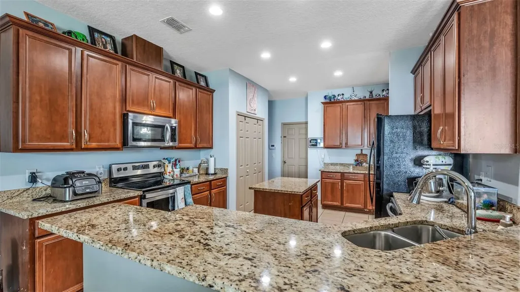 4530 Brookshire Place Lake Wales FL 33898