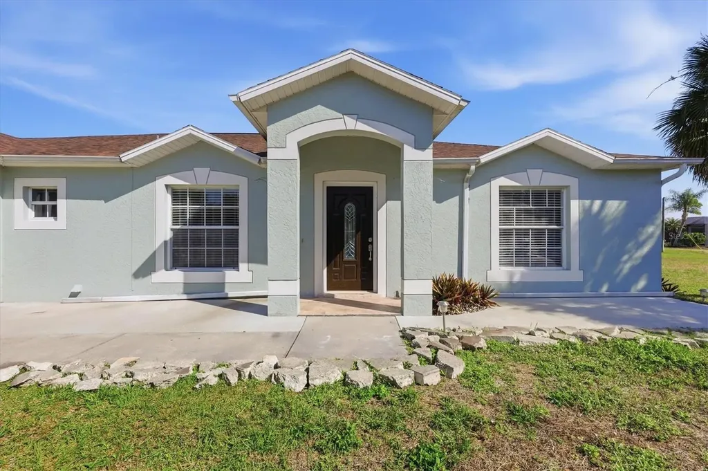 3226 Moravia Avenue North Port FL 34286