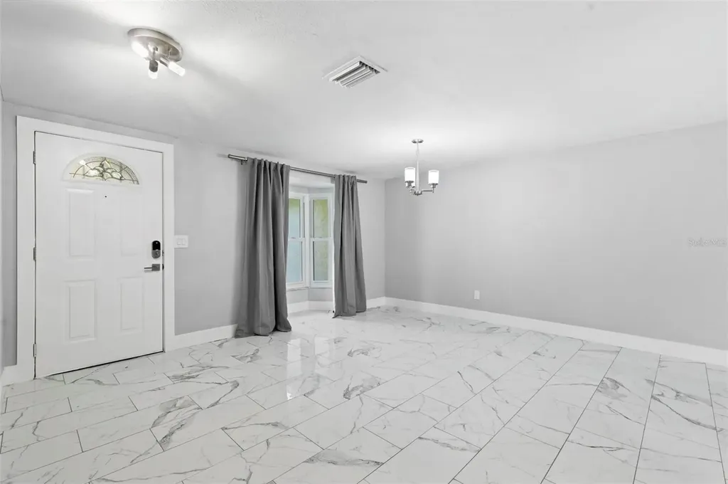 212 W 131st Avenue Tampa FL 33612