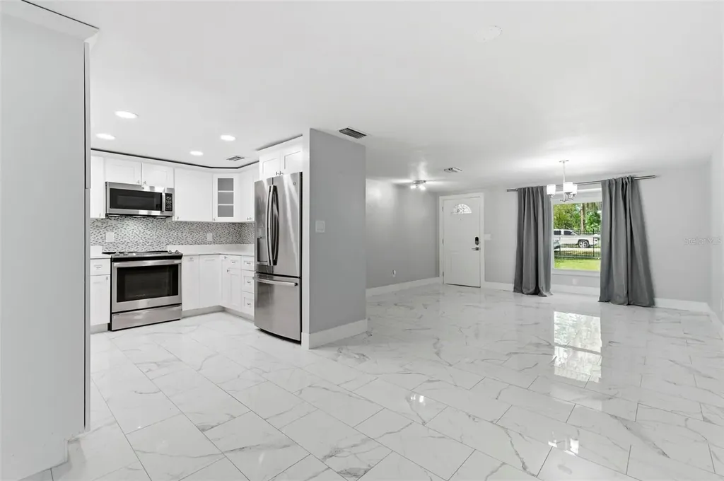 212 W 131st Avenue Tampa FL 33612