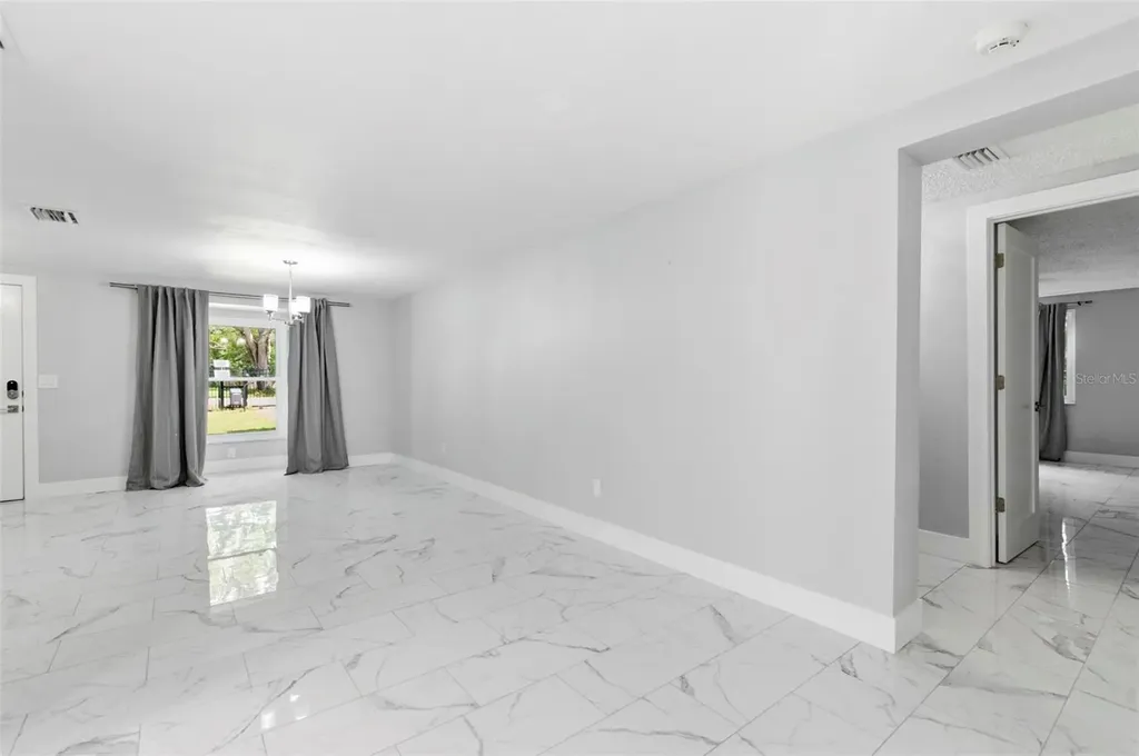 212 W 131st Avenue Tampa FL 33612