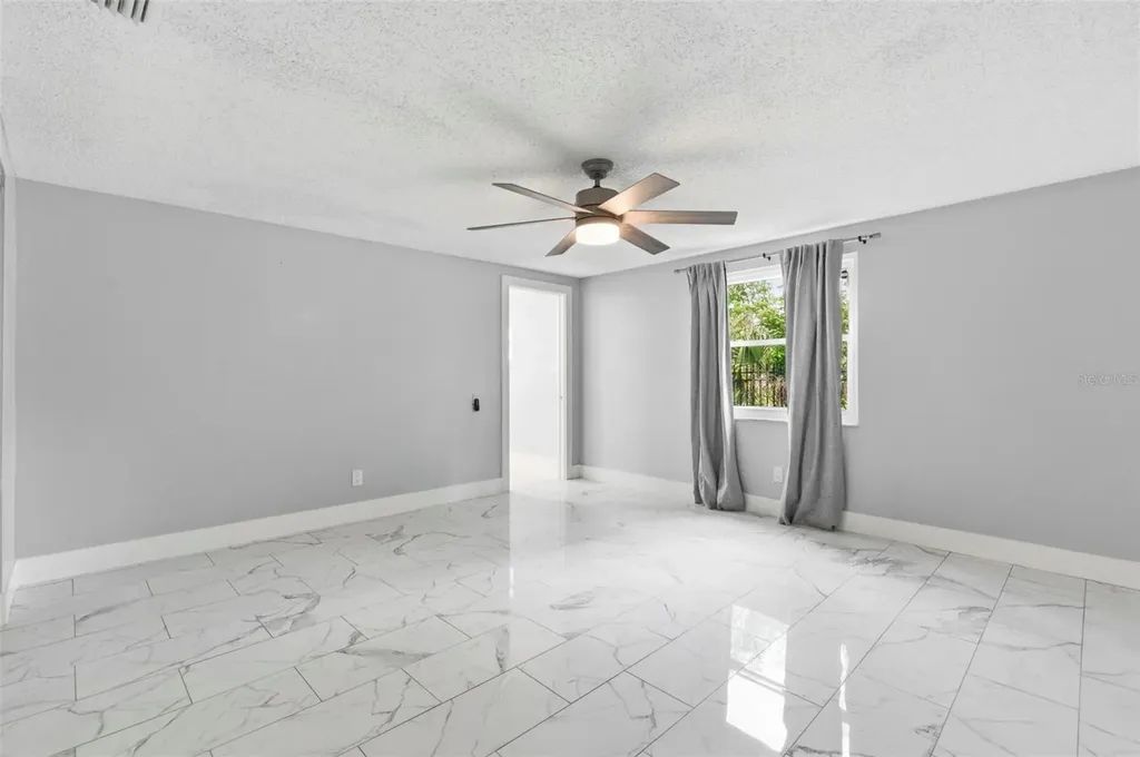 212 W 131st Avenue Tampa FL 33612