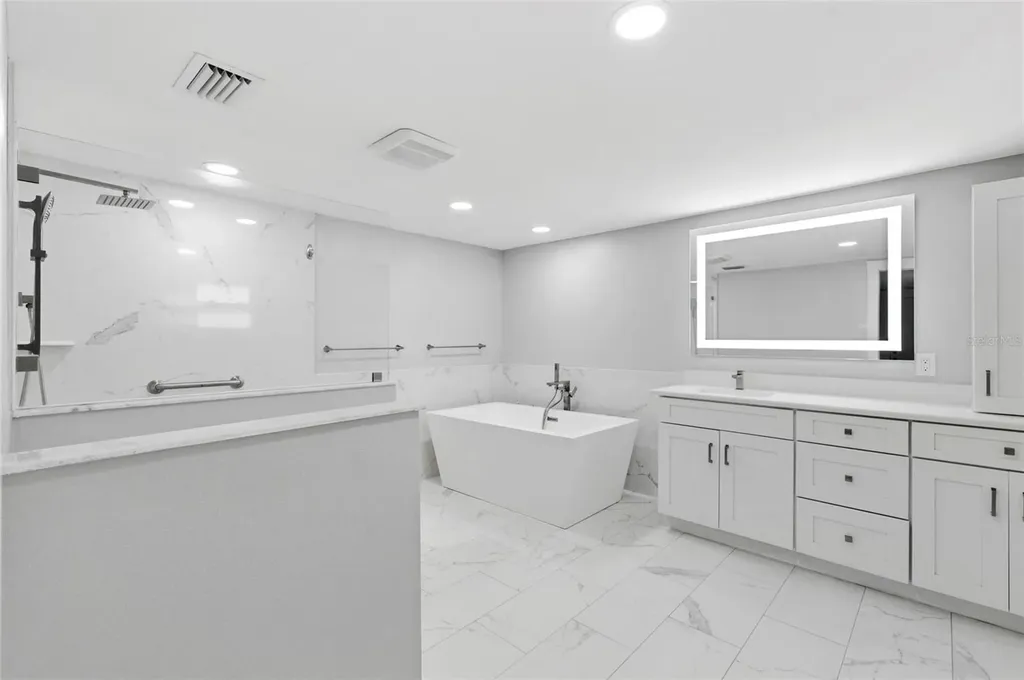 212 W 131st Avenue Tampa FL 33612