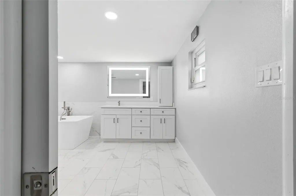 212 W 131st Avenue Tampa FL 33612