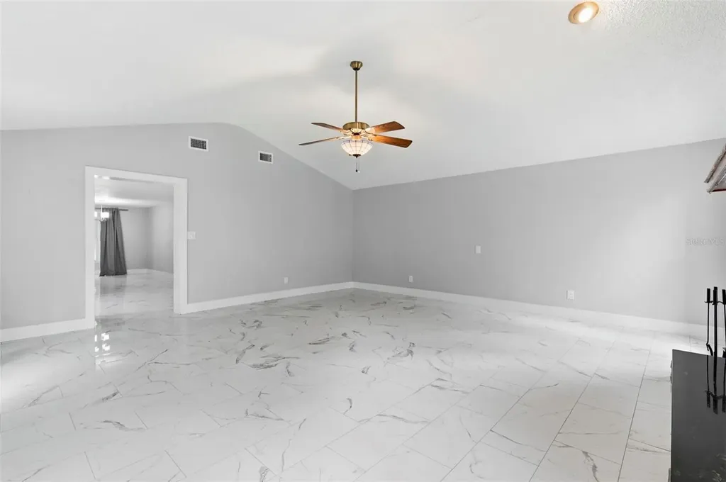 212 W 131st Avenue Tampa FL 33612