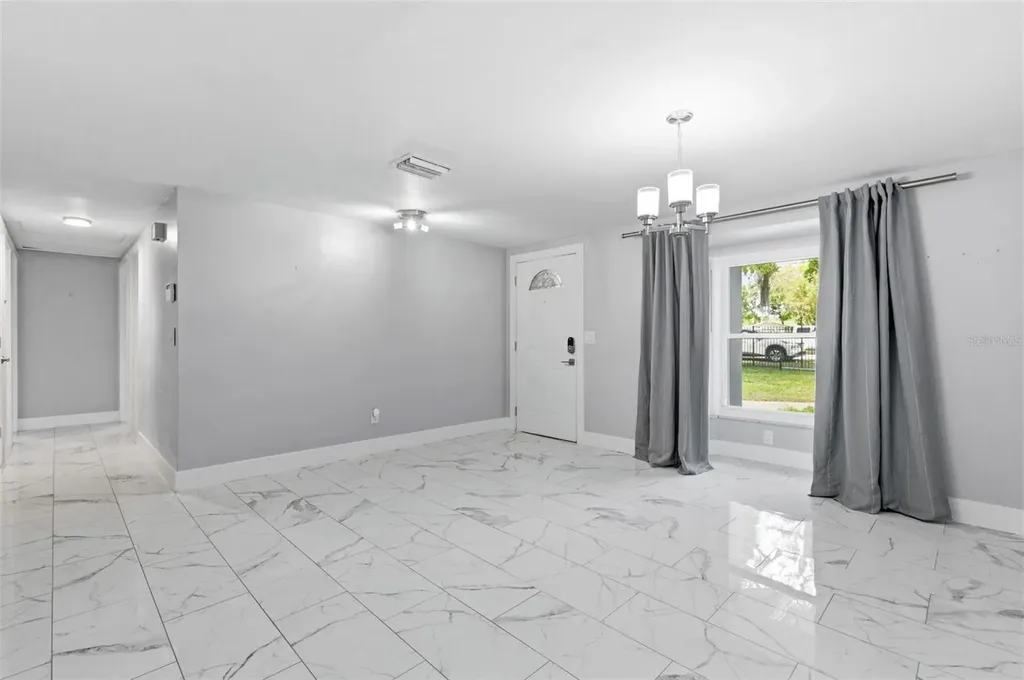 212 W 131st Avenue Tampa FL 33612