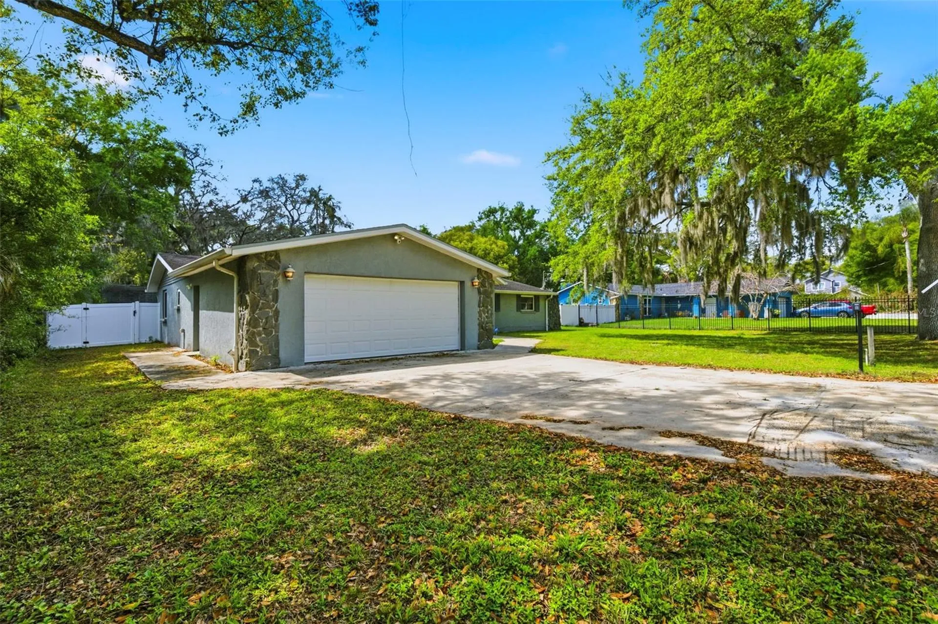 212 W 131st Avenue Tampa FL 33612