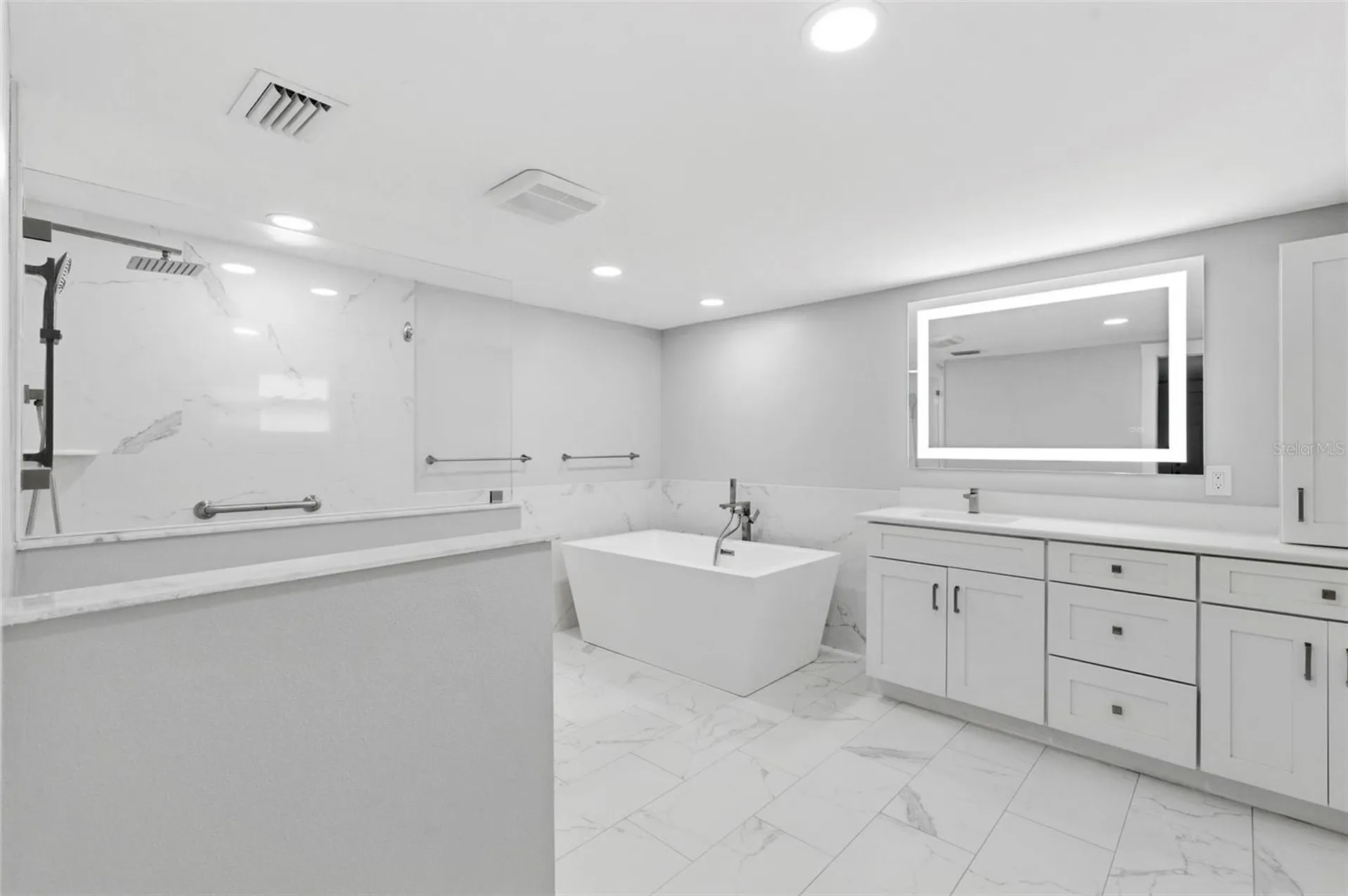 212 W 131st Avenue Tampa FL 33612